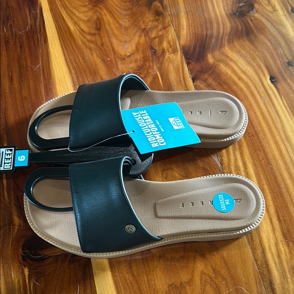 Reef Black and Tan Sunny Arrianah Slides